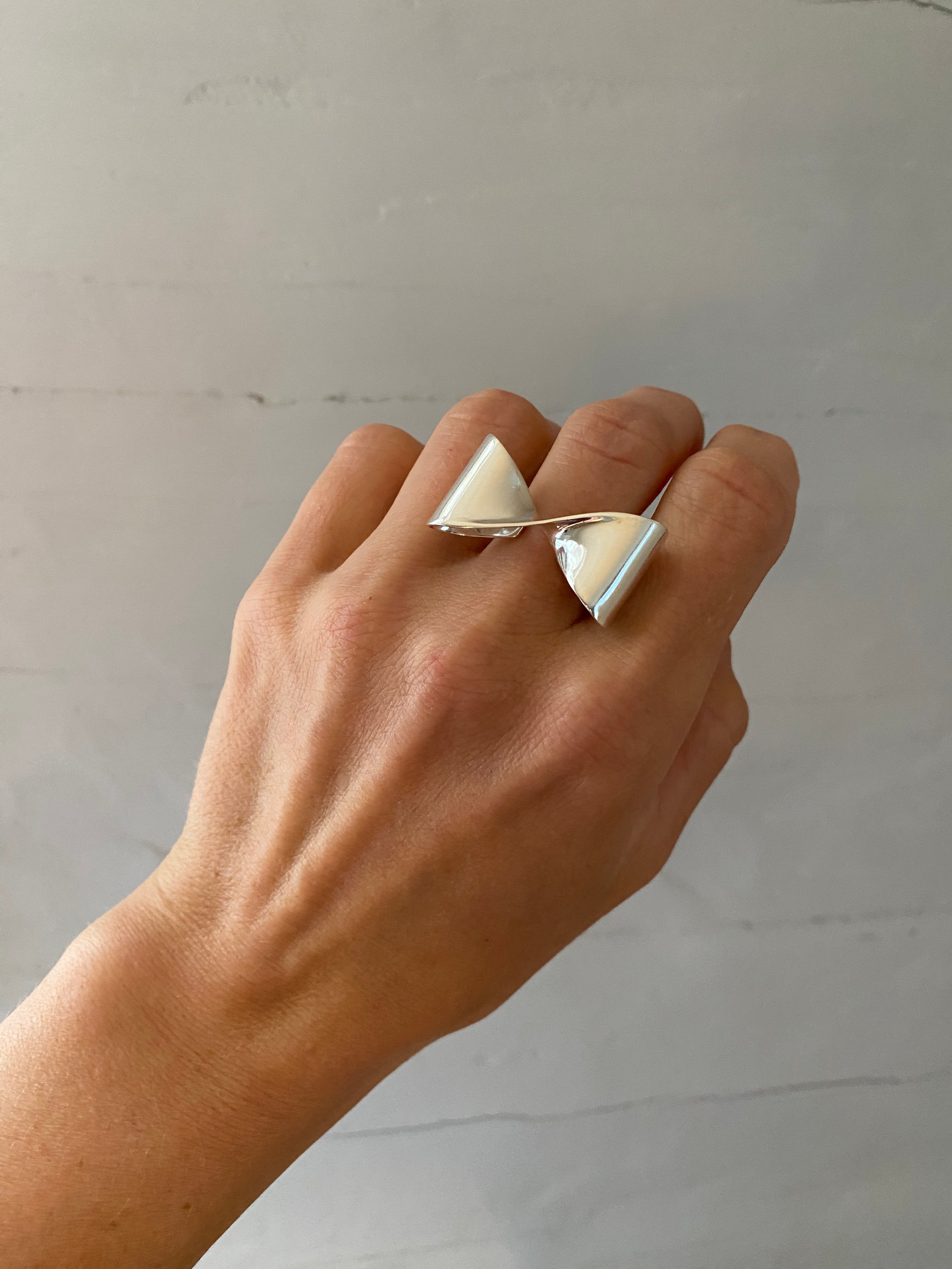 Bow Ring