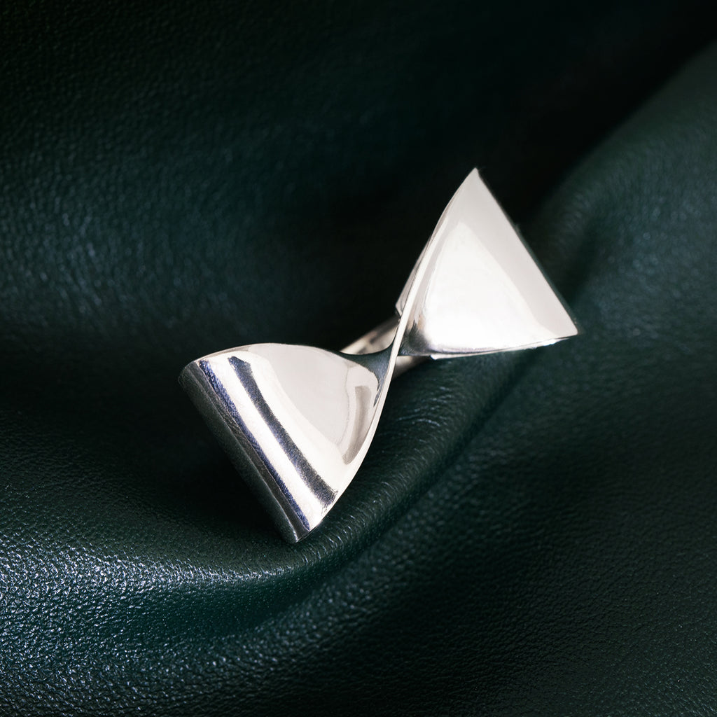 Bow Ring